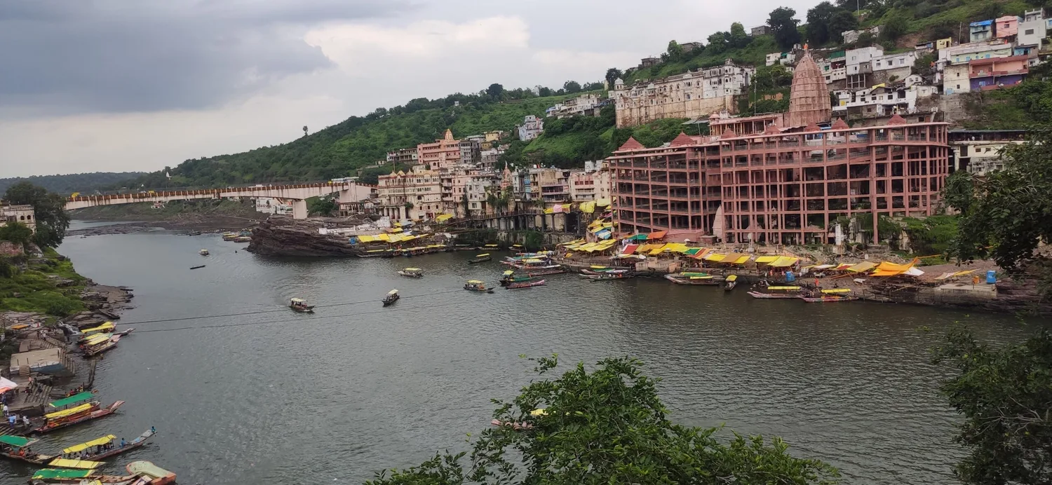 Shri Omkareshwar Jyotirlinga, Mandhata Island
